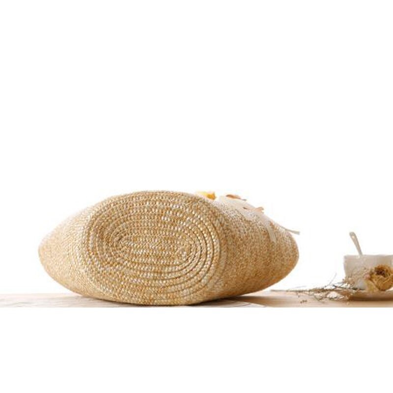 Two Beautiful Flowers Design High-Quality Beach Handbags - Image 5