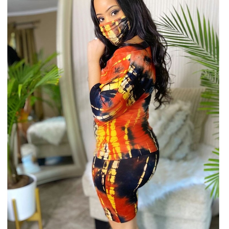 Printed Short Sleeve T-shirt Shorts Masks Suit Three Pieces Sporty Outfit - Image 3