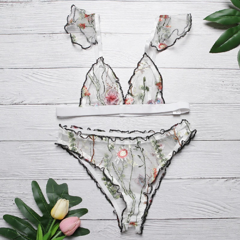 Embroidery Floral Lace Bra And Panty Set - Image 4
