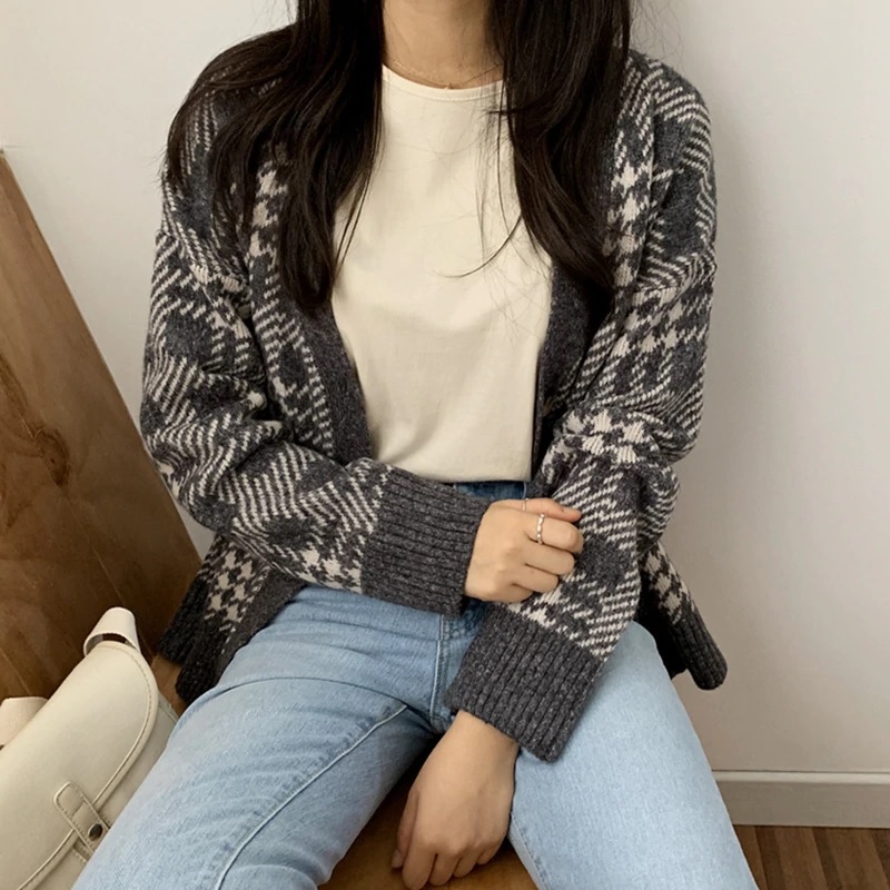 Solid V-Neck Knitted Buttons Korean Style Plaid Sweaters