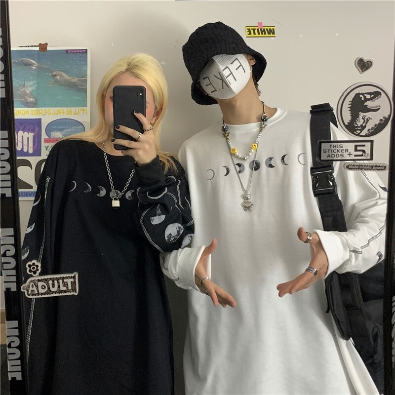 Retro Moon Print Loose O-Neck Long Sleeves T-Shirt - Image 4