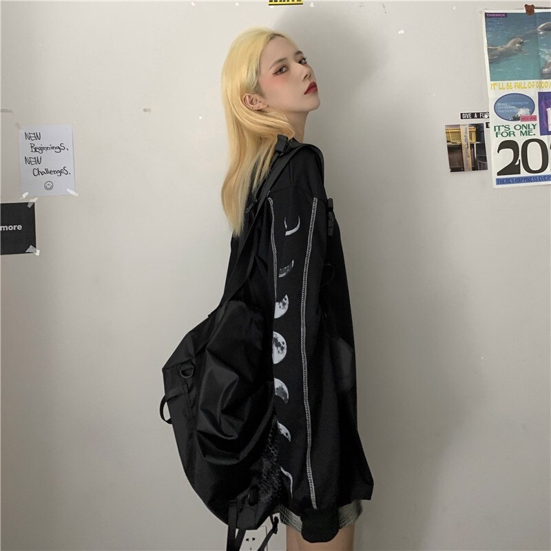 Retro Moon Print Loose O-Neck Long Sleeves T-Shirt - Image 7