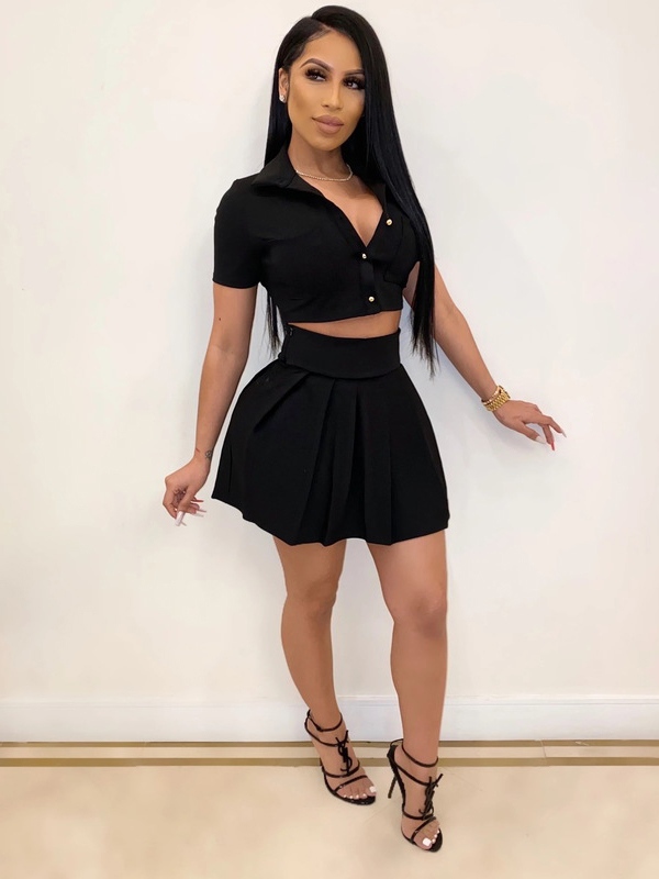 Pure Color Button Up Crop Top And Pleated Skirt Set - Image 2