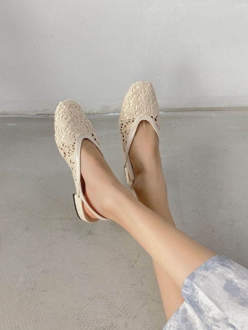 Fashion Round Closed Toe Hollow Out Flats - Image 3