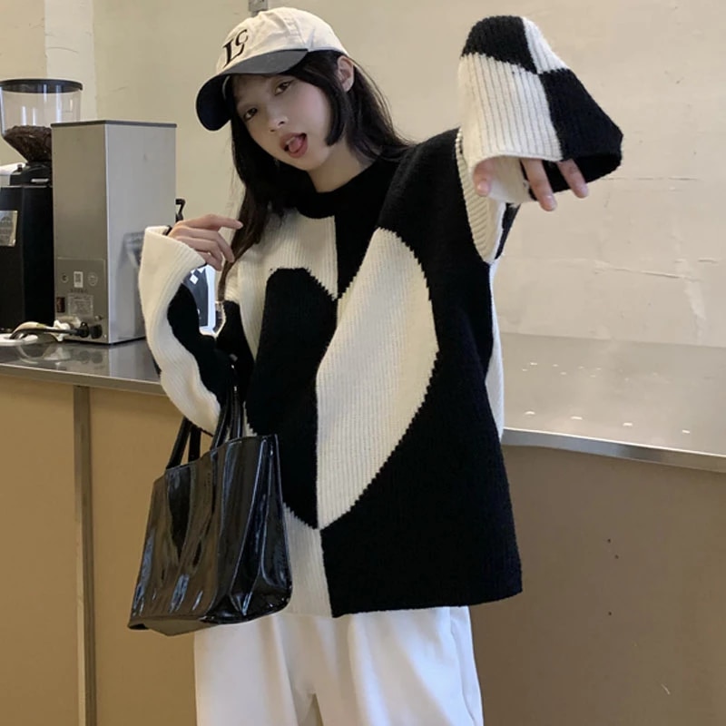 Long Sleeve O-Neck Love Heart Patchwork Knitted Sweater - Image 2