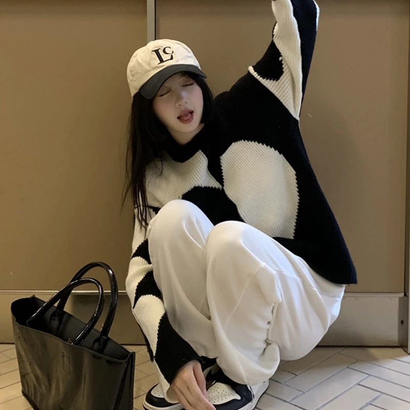 Long Sleeve O-Neck Love Heart Patchwork Knitted Sweater - Image 6