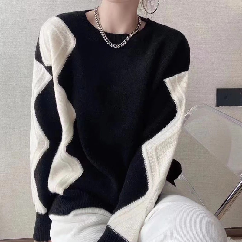 O-Neck Long Sleeve Striped Loose Sweater - Image 4