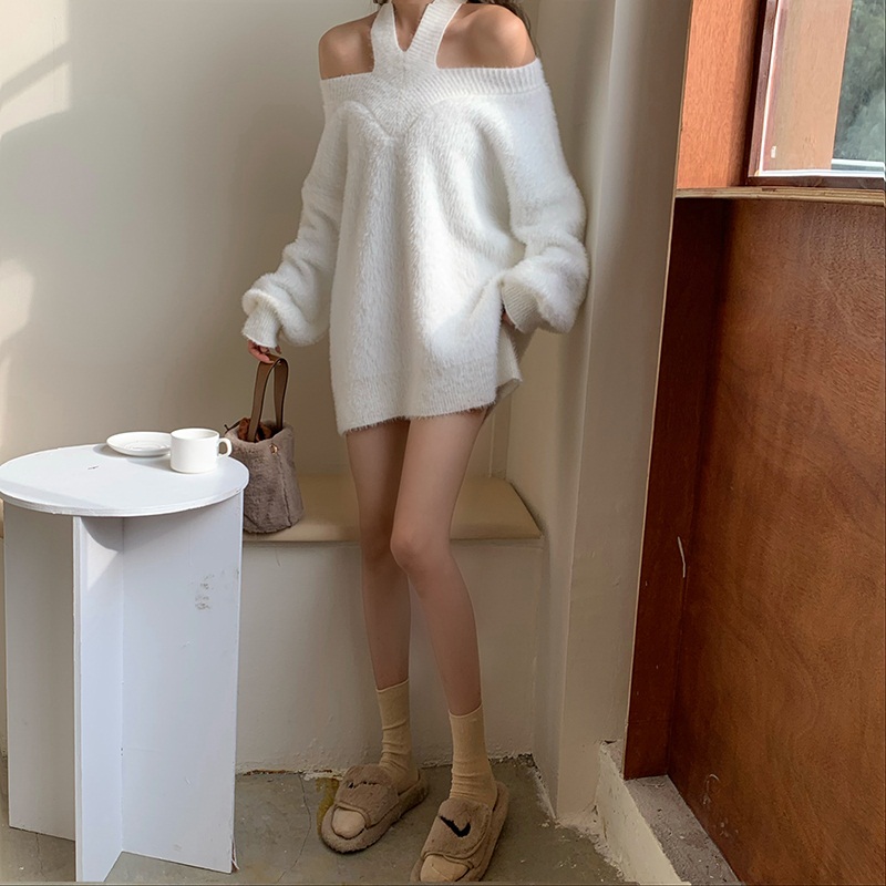Sexy Strapless V-neck Hollow out Long Sleeve Sweater - Image 4