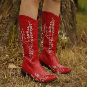 Retro Pointed Toe Embroidered Chunky Heel Boots