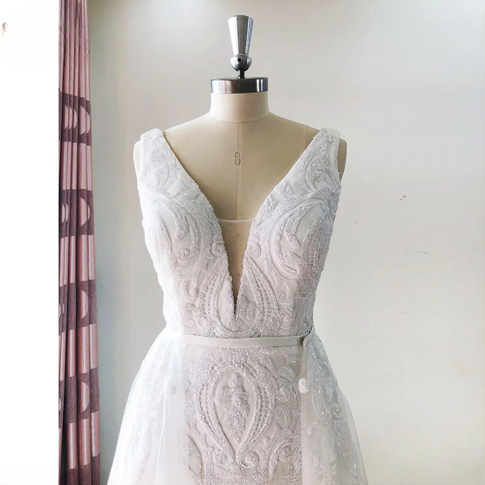 Elegant Sequins Long Sleeves Mermaid Skin V-Neck Maxi Dress - Image 4