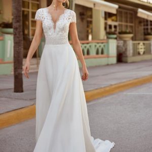 Vintage Wedding Dress Natural Waist Satin Fabric Sweep Lace Bridal Dress