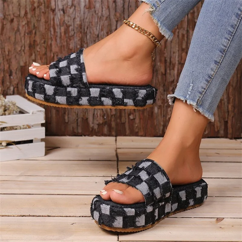 Large Lacquer Leather platforms Gothic Chain Thick Heel Punk Ankle slippers - Image 11