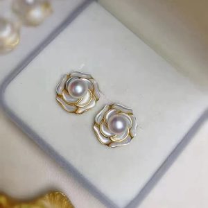 Camellia Shaped AKOYA Pearl Earrings Fashionable Retro High-end Jewelry