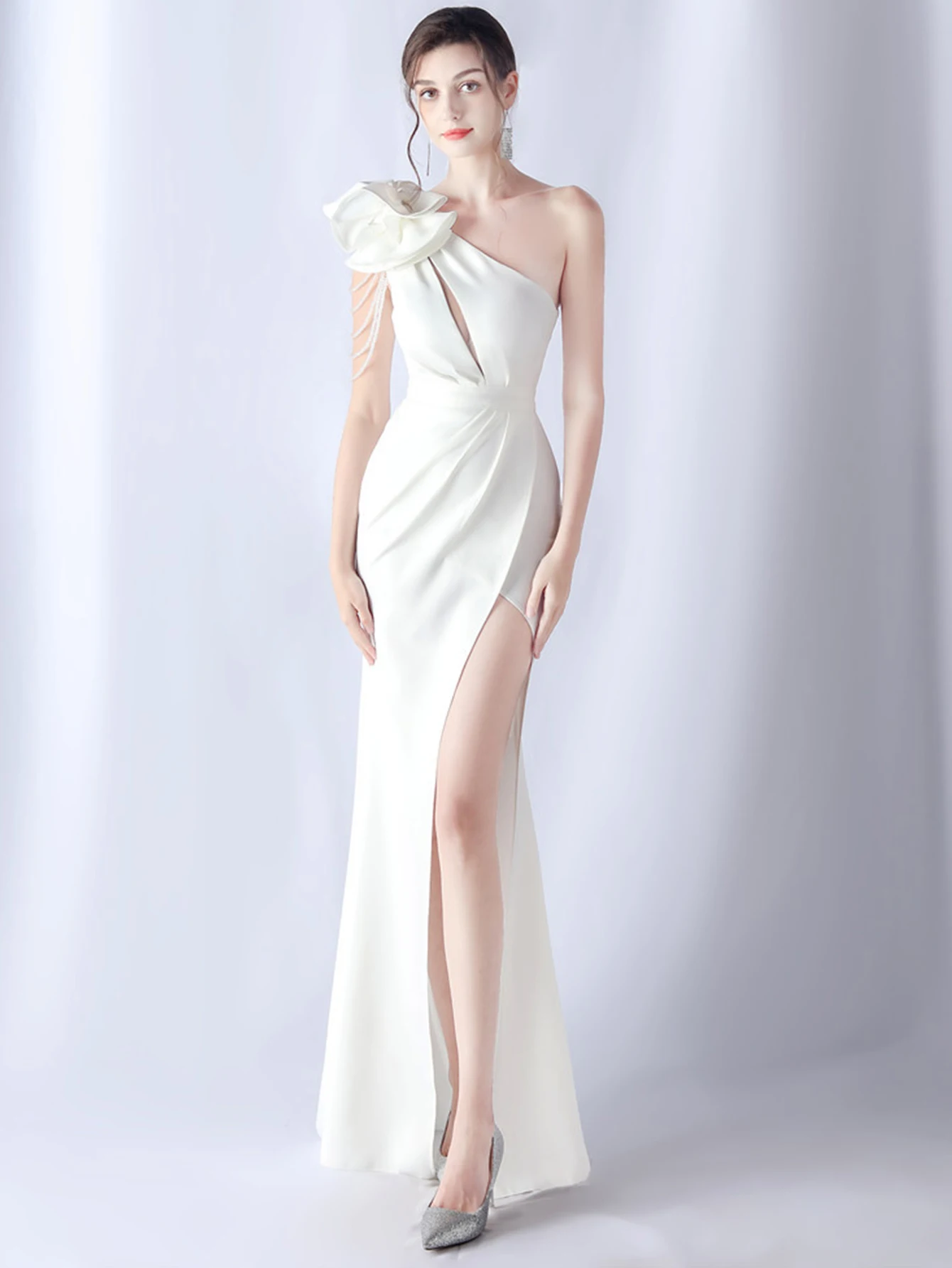 Elegant Backless Diamonds Floor-Length Birthday Party Maxi Dress - Image 37