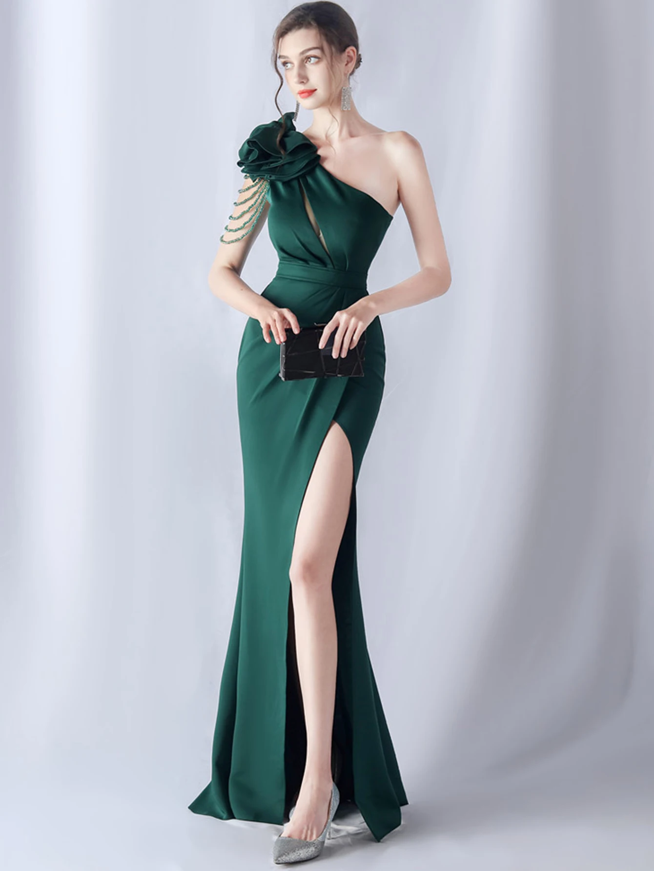 Elegant Backless Diamonds Floor-Length Birthday Party Maxi Dress - Image 19