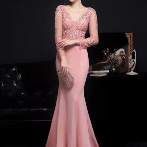 Elegant Backless Empire Spaghetti Strap Rhinestone Lace Maxi Dress