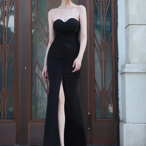 Elegant Backless Floor-Length Chest wrapping Wedding Party Dresses