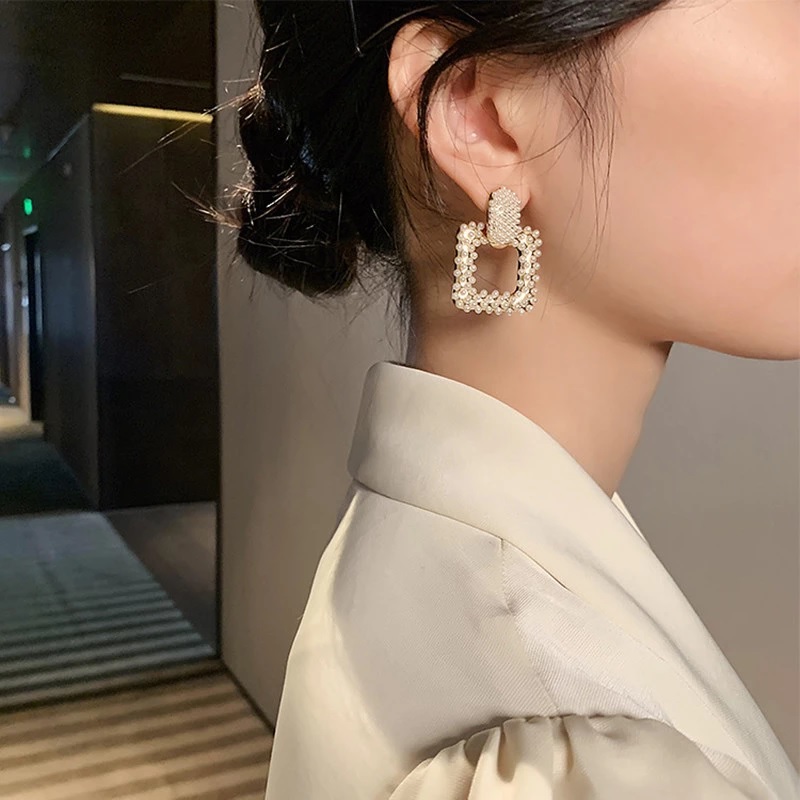 Elegant Pearl Geometric Square Dangle Earrings - Image 7