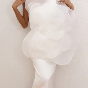 Elegant Three-Dimensional Flower One-Shoulder Medium Length Dress