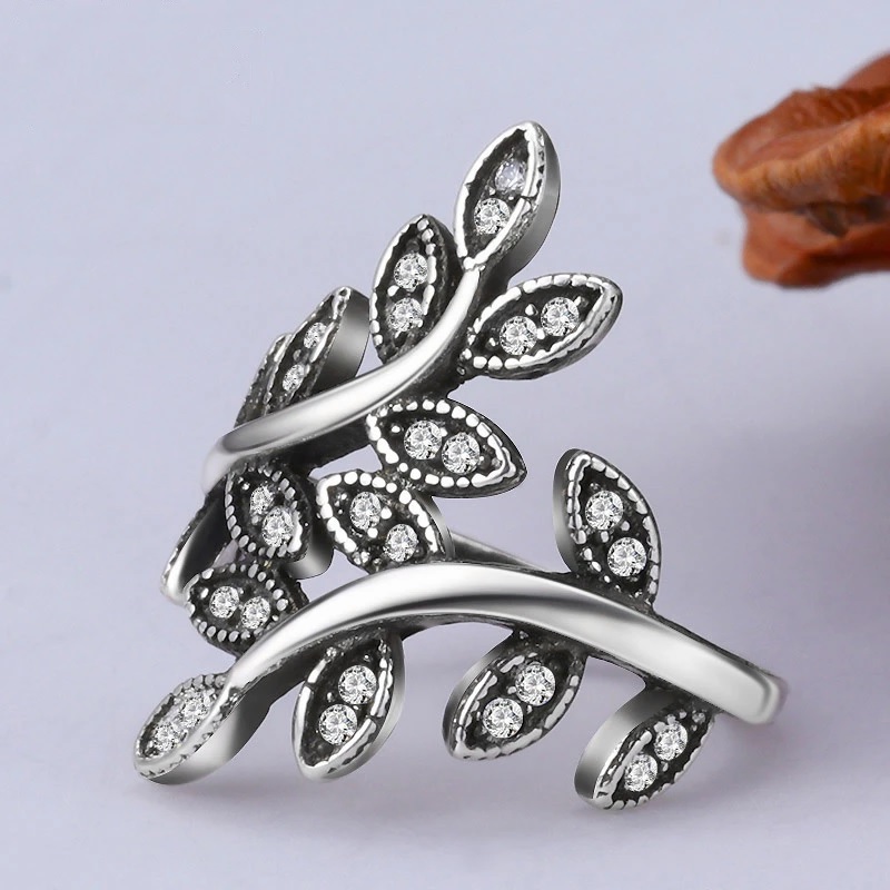 Fashion Classic Vintage Leaf Ring - Image 4