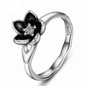 Fashion Daisy Crystal Ring