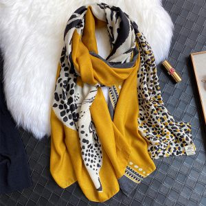 Fashion Leopard Print Scarves