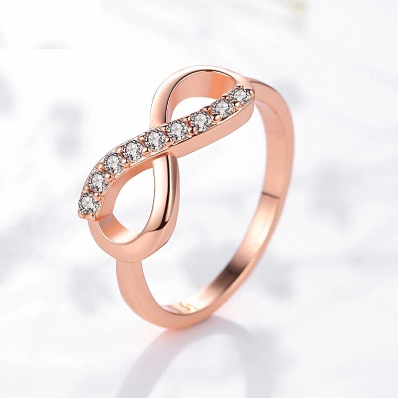 Fashion Luxury Metal Crystal Ring - Image 3