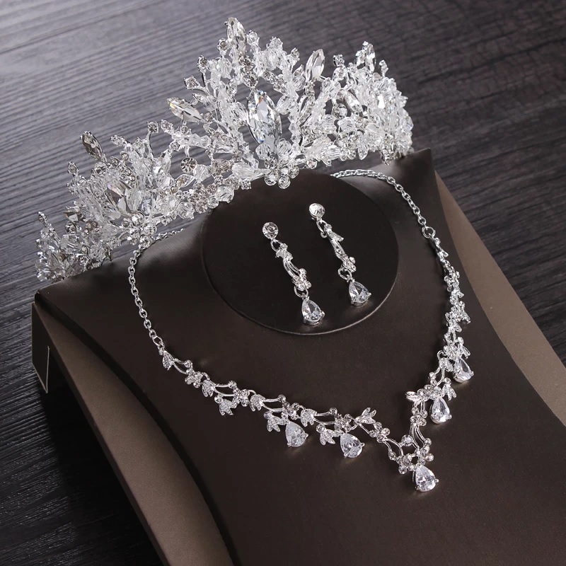 Luxury Heart Crystal Bridal Jewelry Sets - Image 3