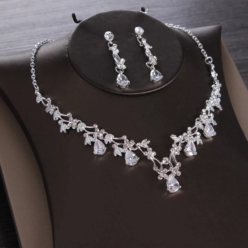 Luxury Heart Crystal Bridal Jewelry Sets - Image 4