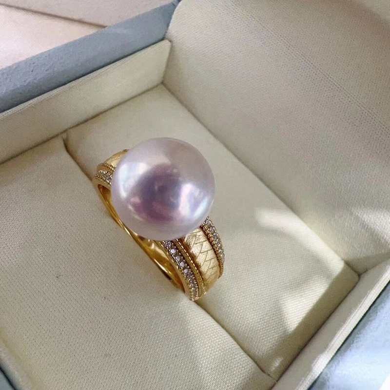 Bright White Edison with Heavy Craft Gold Brushed Matte Retro Palace Style Round Pearl Ring - Image 3