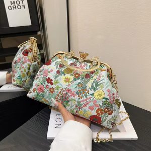 Three-Dimensional Flowers Crossbody Bag