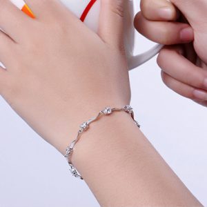 Silver Cubic Zirconia Wavy Bracelet