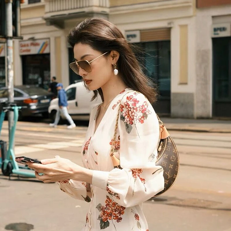 Strong Bright White Baroque Earrings Elegant Style Jewelry - Image 4