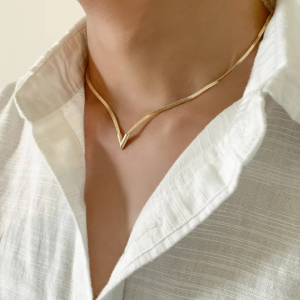 Vintage Snake V-Shape Clavicle Chain Pendant Choker Jewelry