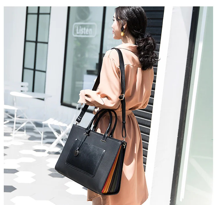 Large Capacity Fashion Leather Messenger Bag - Image 4