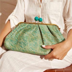 Fashionable Woven Large Capacity Clutch With clip