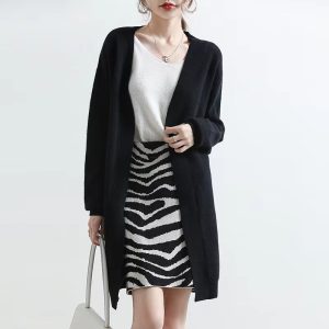 Cashmere V-neck loose long sleeve solid color knitted long sweater