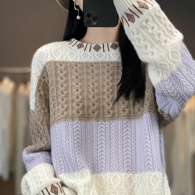 Cashmere Wool Round Neck Knitted Pullover Loose Large Long Sleeve Sweater - Image 4