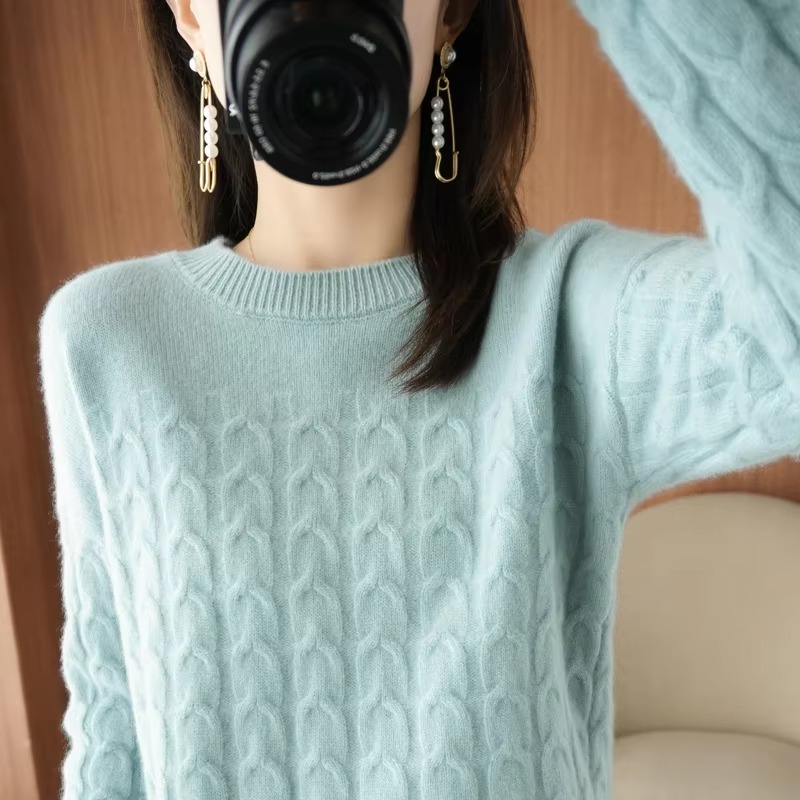 Casual Pure Wool O-Neck Pullover Twist Knitted Long-Sleeved Cashmere Sweater - Image 3