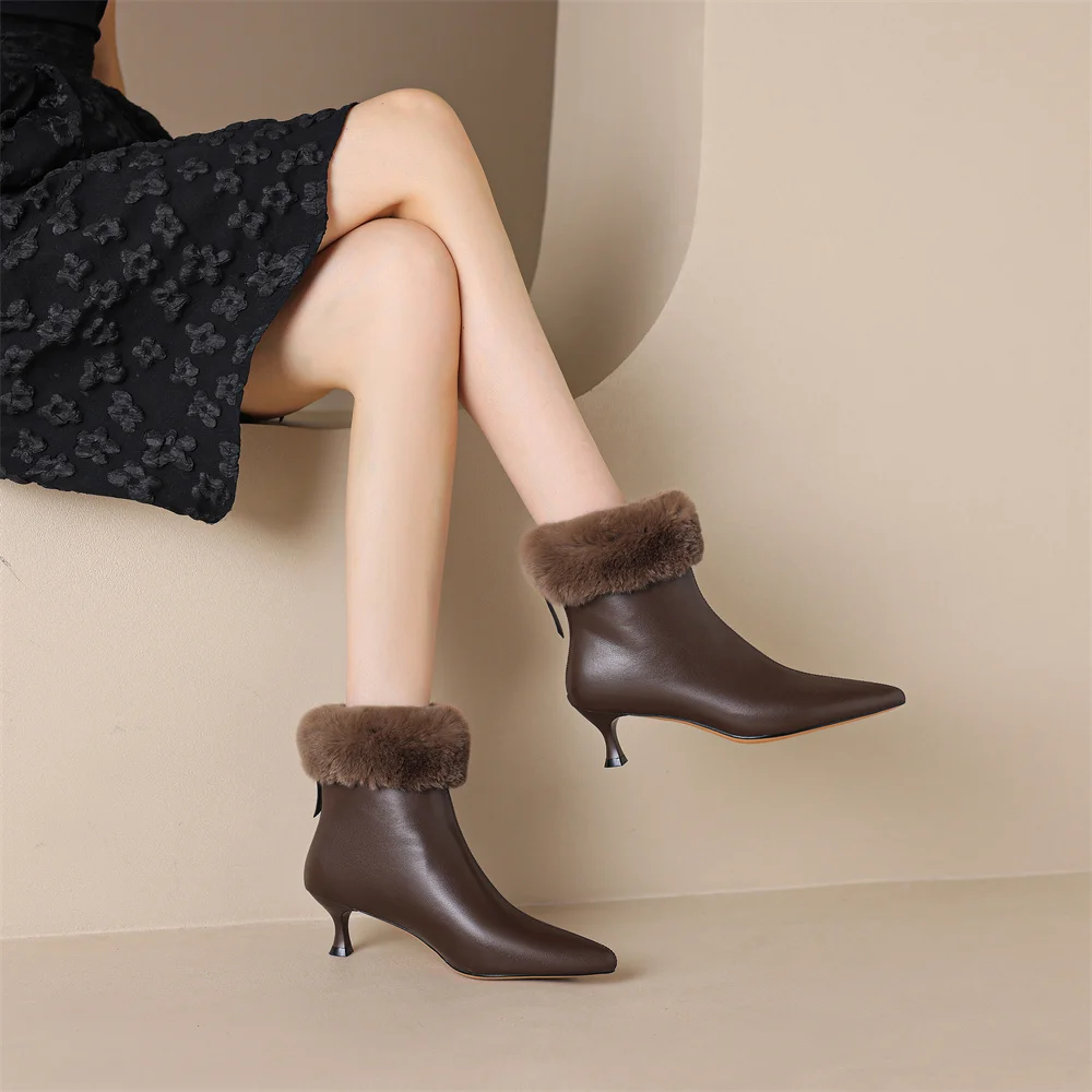 Elegant cow leather rabbit fur pointed toe side zip high quality kitten heel shoe