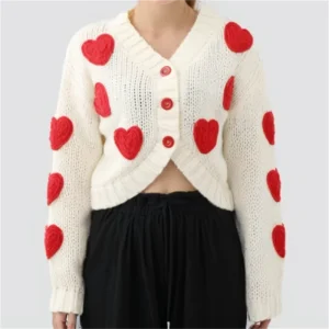 Embroidered heart-shaped long sleeved Elastic knit slim fit sweater