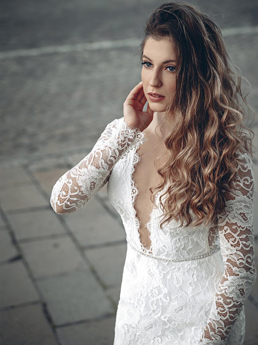 Lace Backless V-Neck Long Sleeves Short Knee-Length Bridal Wedding Dresses - Image 4