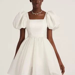 Square Neckline Bows Zipper Short Sleeves Short Bridal Wedding Dress