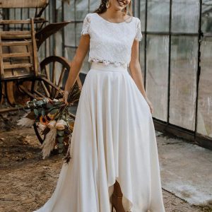 Stretch Crepe Lace Jewel Neck A-Line Sweep Short Sleeves Bridal Two-piece Wedding Dress