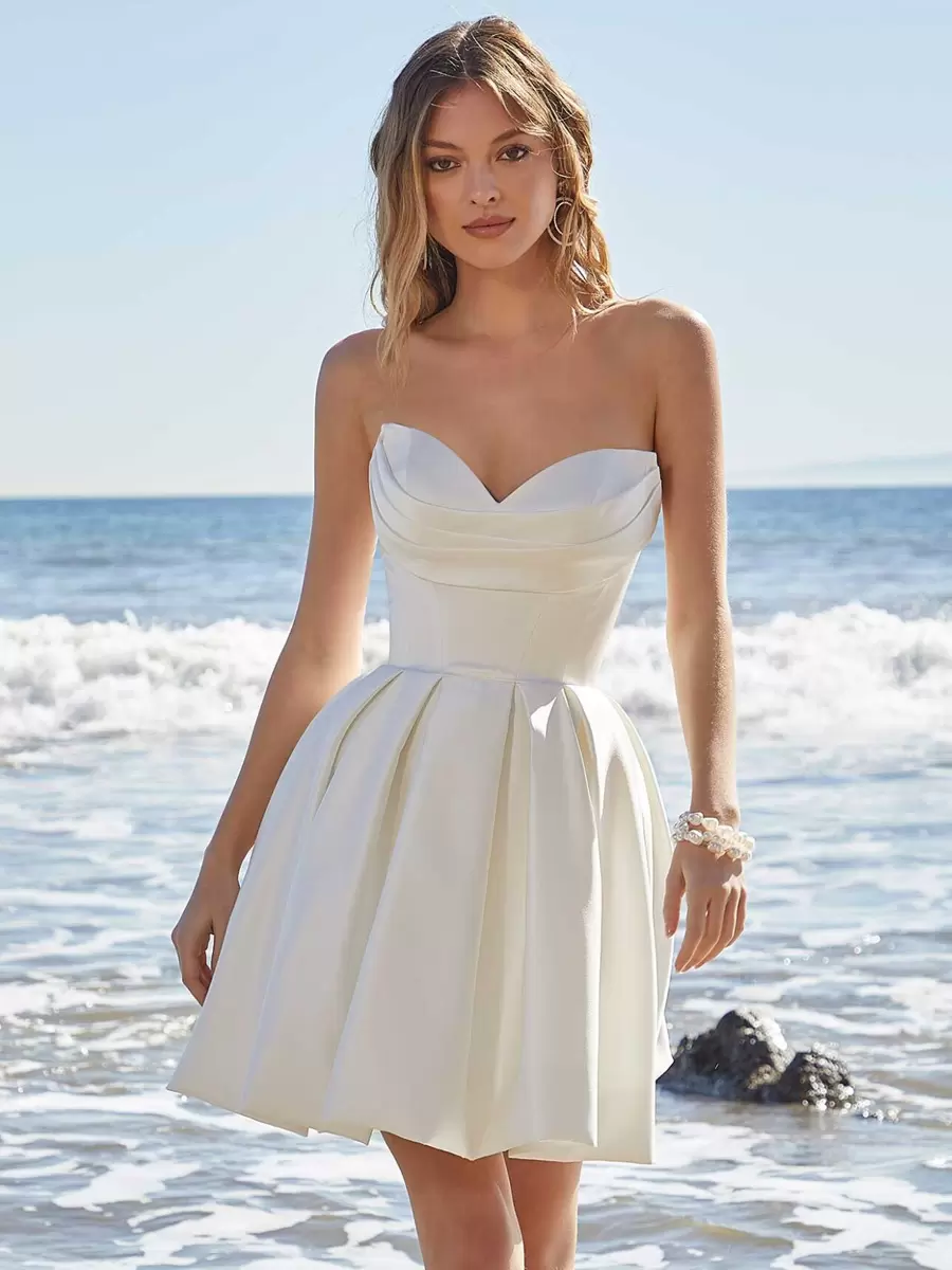 Sweetheart Neck Pleated Sleeveless Short Natural Waist Tulle Short Bridal Wedding Dress