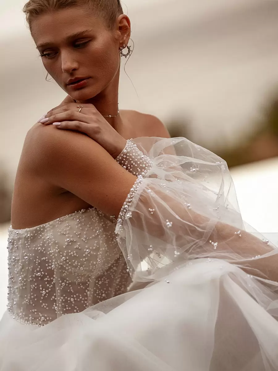 Tulle Strapless Pearls Long Sleeve Back Zipper Short Bridal Wedding Dress - Image 3