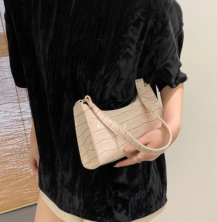 Casual PU Leather Solid Color Chain Retro Totes Shoulder Shopping Handbag - Image 25