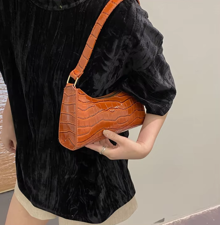 Casual PU Leather Solid Color Chain Retro Totes Shoulder Shopping Handbag - Image 21