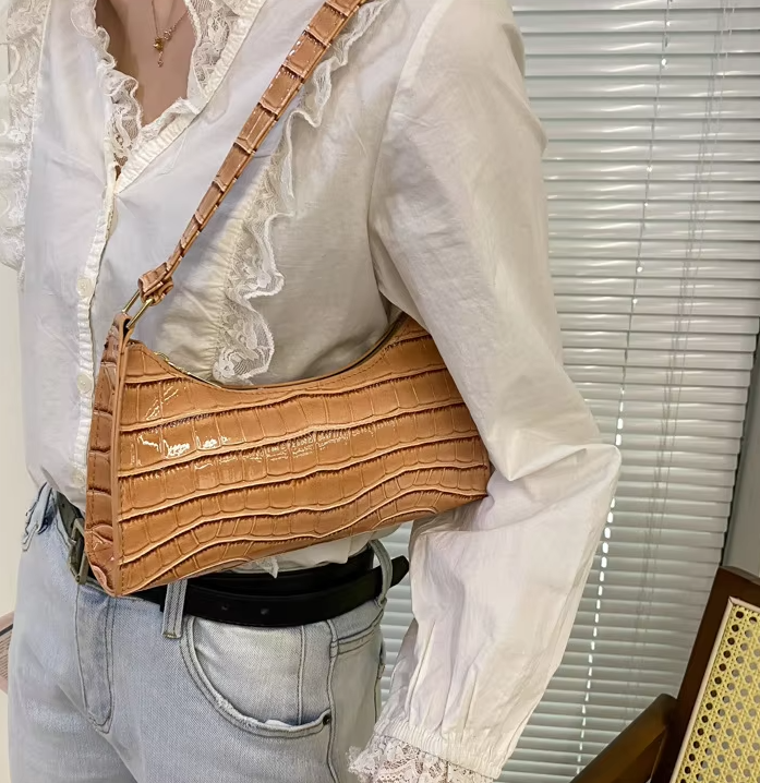 Casual PU Leather Solid Color Chain Retro Totes Shoulder Shopping Handbag - Image 14