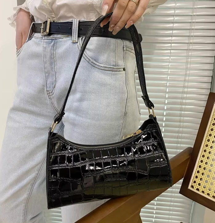 Casual PU Leather Solid Color Chain Retro Totes Shoulder Shopping Handbag - Image 12